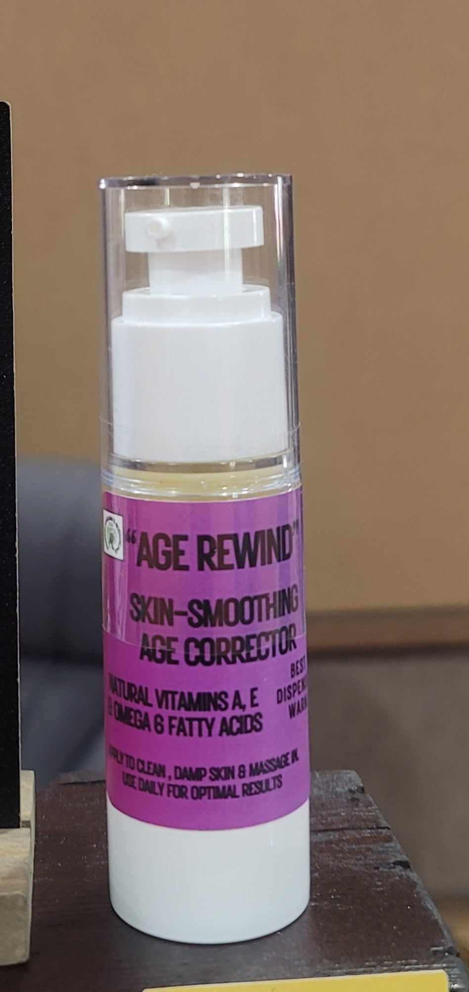 "AGE REWIND", Skin Firming & Smoothing Age Corrector